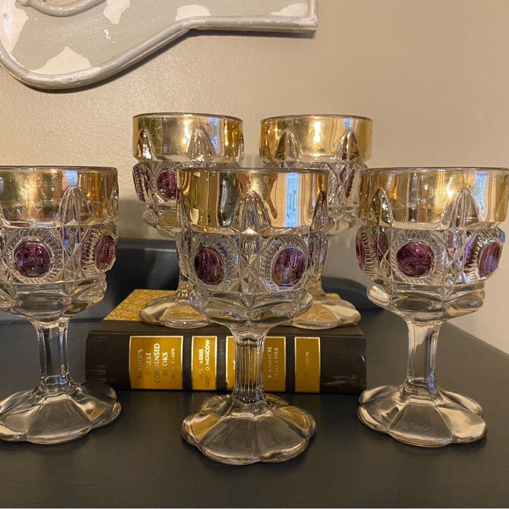 US Glass Bull’s Eye & Daisy Amethyst Goblets. Set of 5